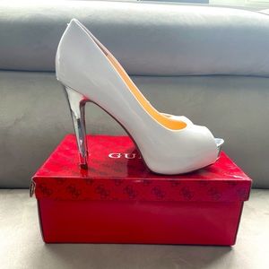 Guess peep toe platform high heel pumps